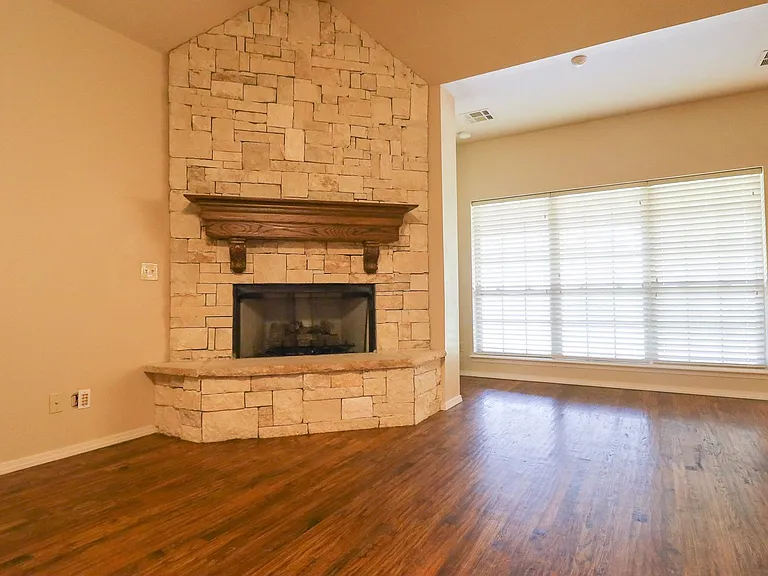 5107 Barr Dr — Photo 25