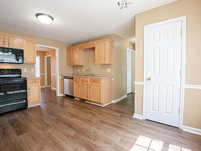 895 Sugarcane Way — Photo 9