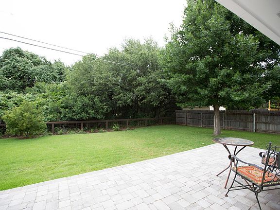 2nd image of 16114 Braesgate Dr