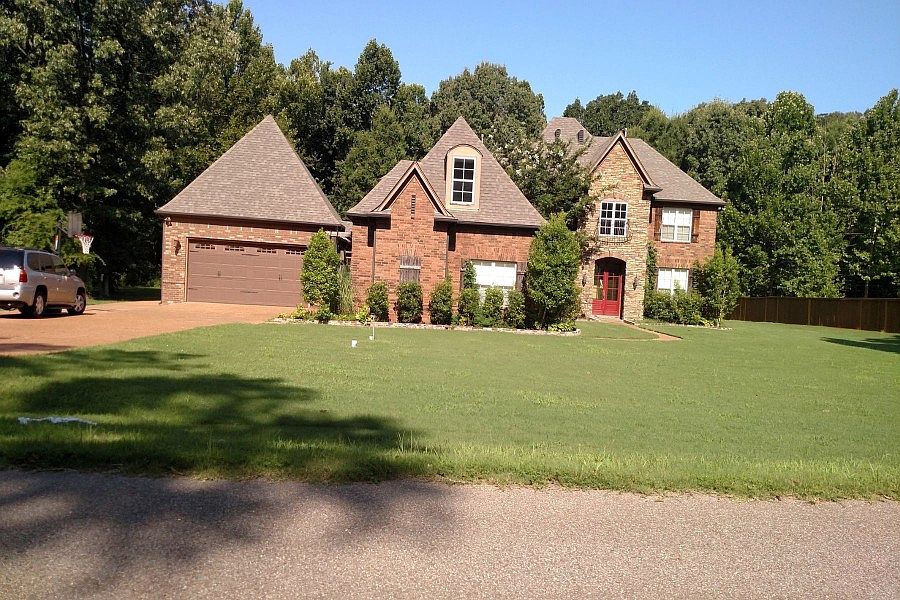 1st image of 110 Cottonwood Dr