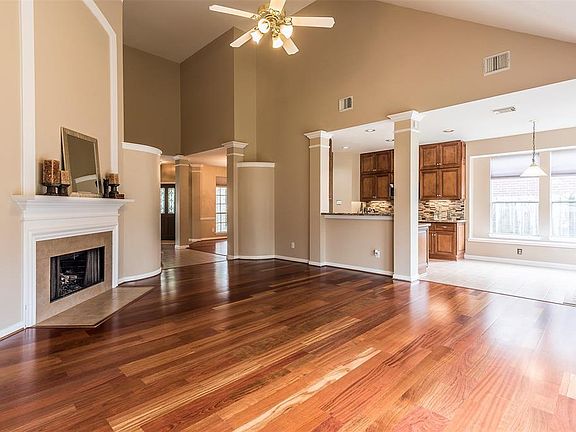 2nd image of 4417 Blossomwood Dr