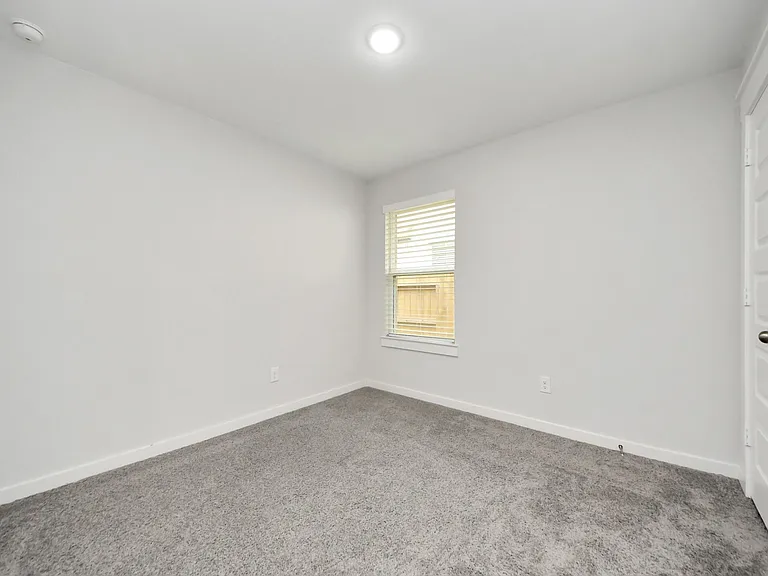 21246 Montego Bay Dr — Photo 28