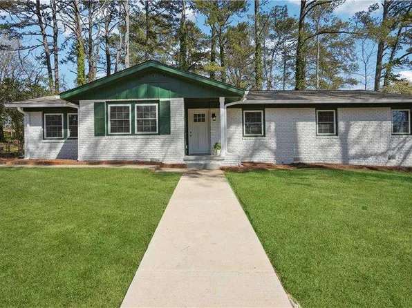 3970 Scott Dr, Forest Park, GA 30297