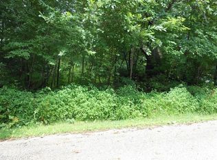 304 Peach St, Fruitport, MI 49415