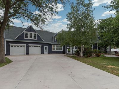 107 Amsterdam Ave E, Hollandale, MN, 56045
