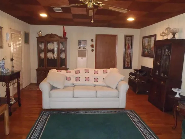 1015 Walnut St, Newport, AR 72112