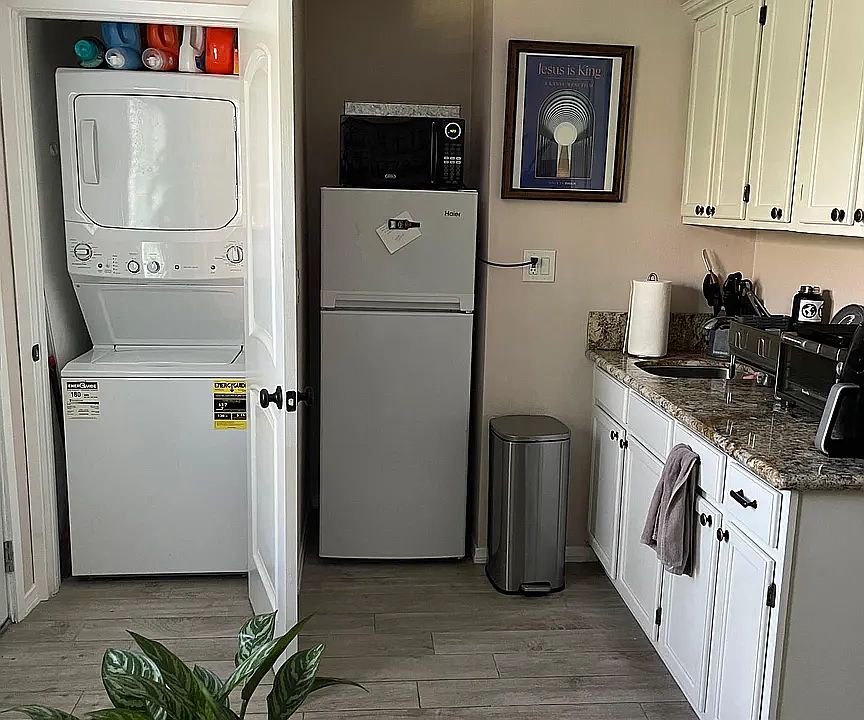 2nd image of 1200 Wass St