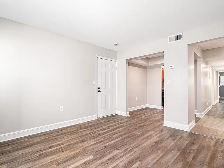 Station House Apartments — Photo 13