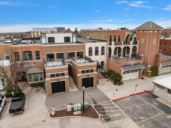 52 E 8th St Unit 210, Holland, MI 49423