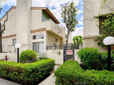 12334 Chandler Blvd, Valley Village, CA, 91607