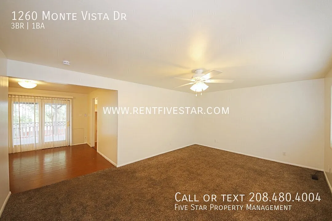 Bright 3 Bedroom, 1 Bathroom Upstairs Unit with Private Deck, Fenced Yard, and Garage! — Photo 3