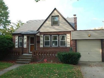 15 Sperry Ct, New Hyde Park, NY, 11040