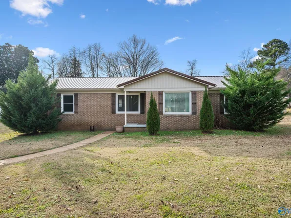 3023 Greenhill Dr NW, Huntsville, AL 35810