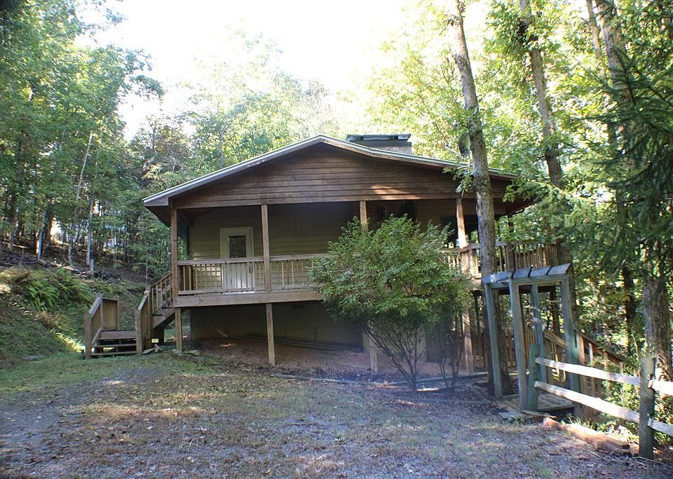 1st image of 136 Sherry Dr