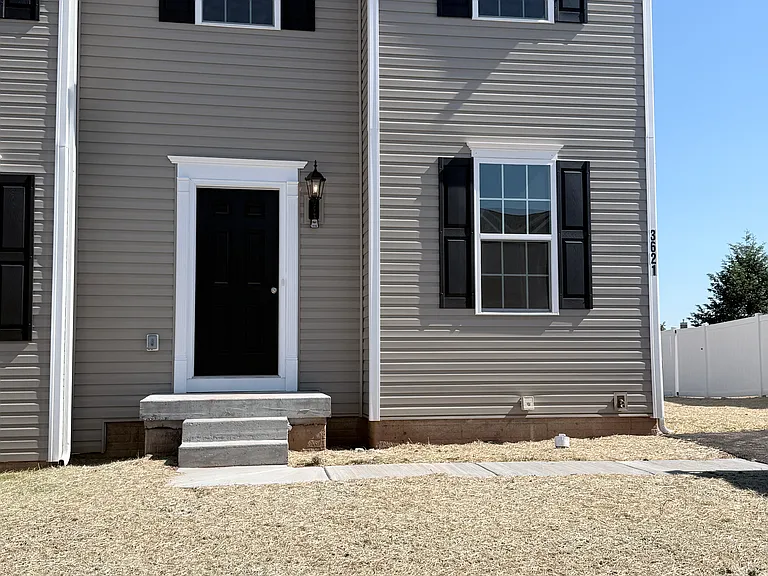 3621 Fieldstone Dr — Photo 3