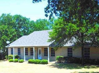 308 Alvarado Oak Dr, Alvarado, TX 76009