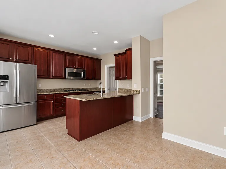 2nd Level - Gourmet Eat in Kitchen with Stainless Steel Appliances