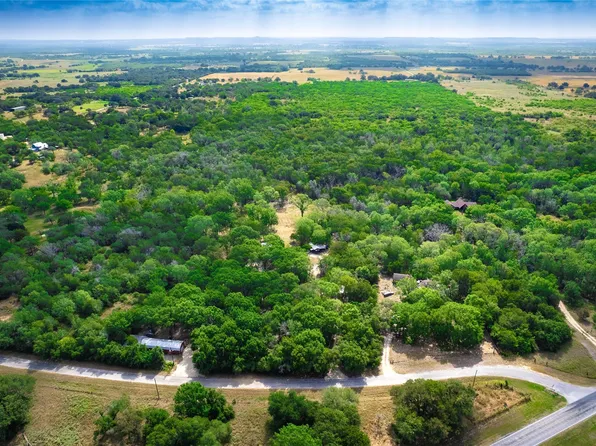 12135 Fm 1322, Luling, TX 78648