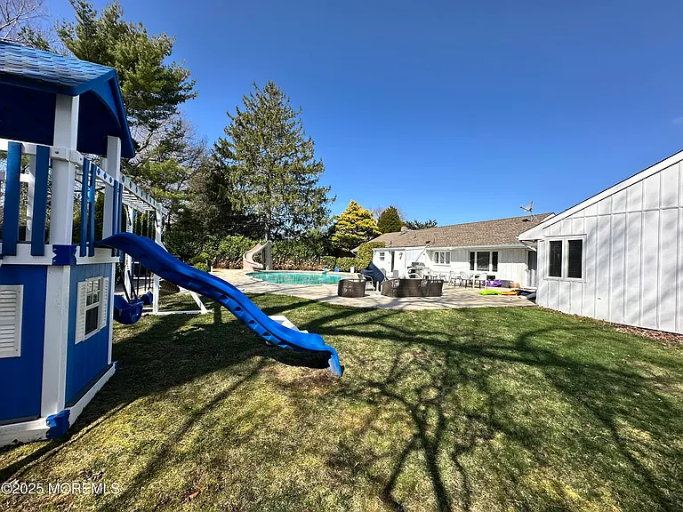 330 Highland Ave — Photo 24