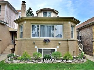 5928 W Roscoe St, Chicago, IL 60634