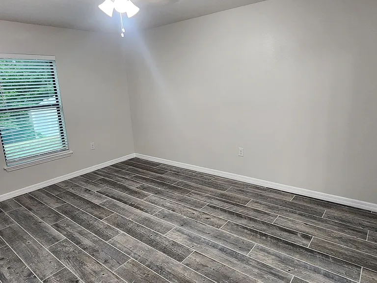 706 Chatham Walk Dr — Photo 14
