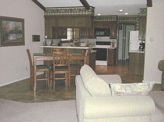 4th image of 108 Parkwood Ln