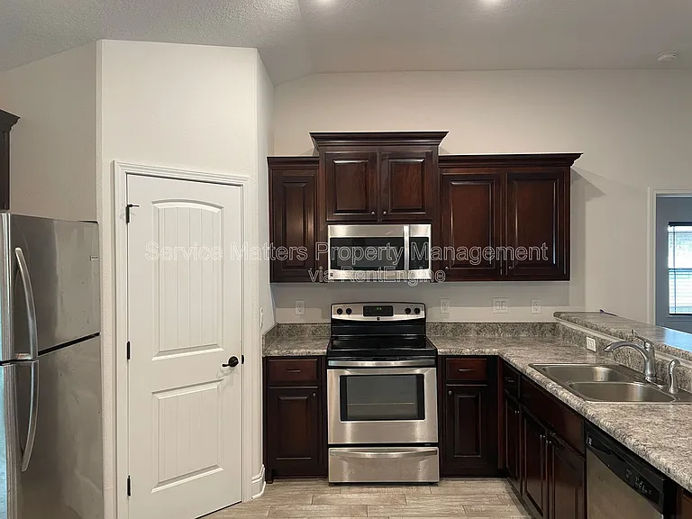 4978 Covenant Cir — Photo 9
