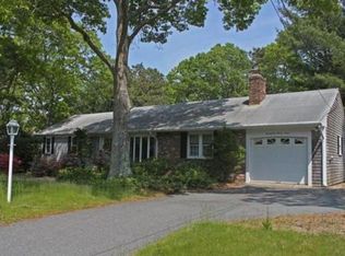 26 Thoreau Dr, Centerville, MA 02632