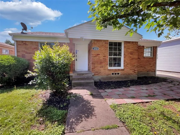 2832 Hedgerow Dr, Dallas, TX 75235