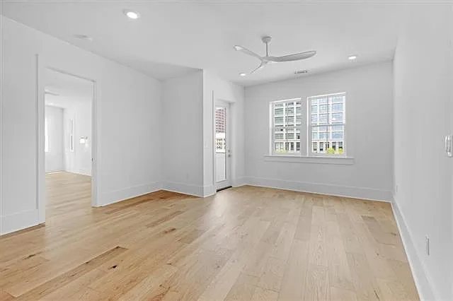 875 Okeefe Ave #301 — Photo 11