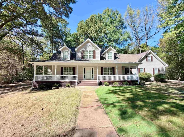 175 River Oaks Dr, Mason, TN 38049