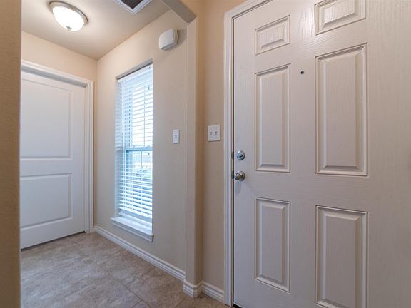 3rd image of 5115 Briarwood Dr
