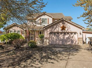 112 Daffney Ct, Central Point, OR 97502