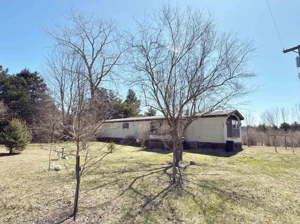 6100 Snover Rd, Carsonville, MI 48419