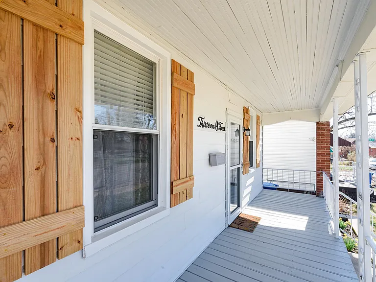 1304 Dammert Ave — Photo 4
