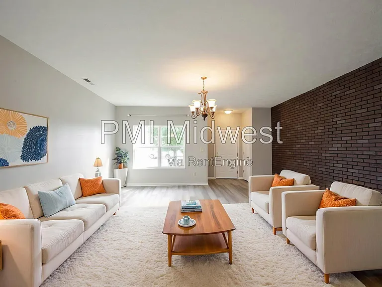 2526 Copper Hill Dr — Photo 5