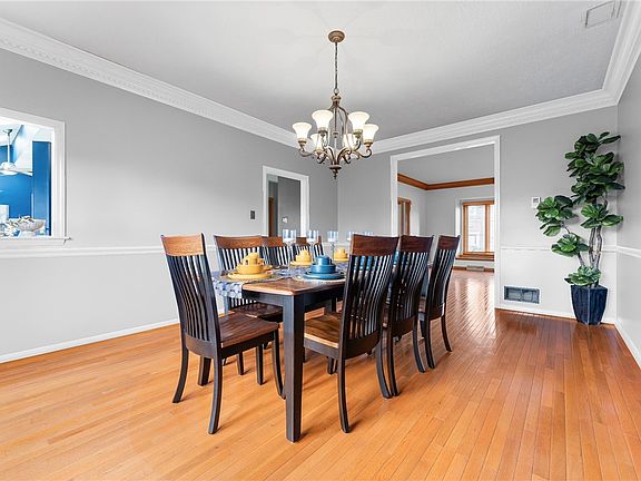 2nd image of 3090 Henrich Farm Ln