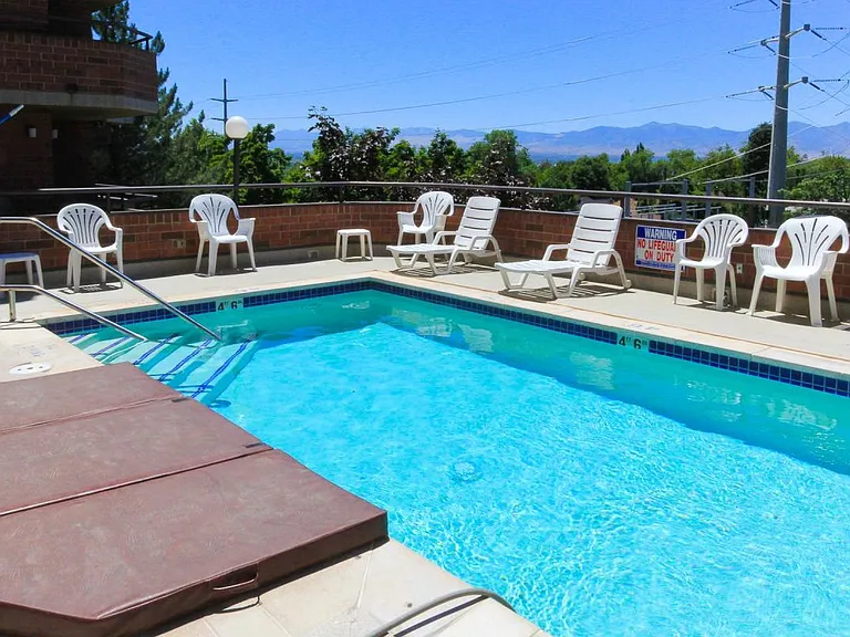Pool 2