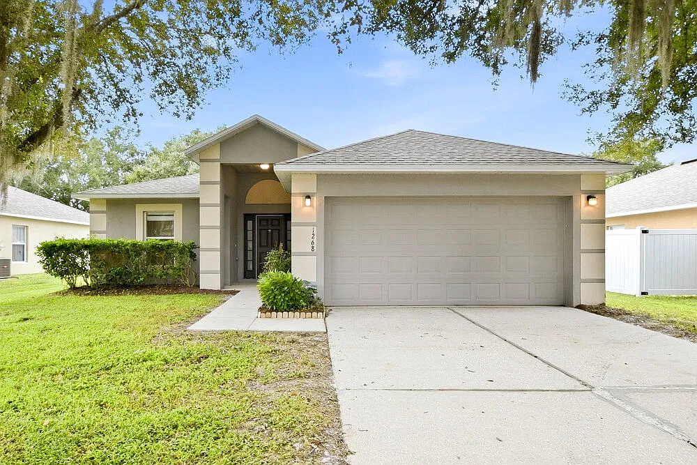 3 bed, 2.0 bath, 1632 sqft, $2,185 — Photo 1