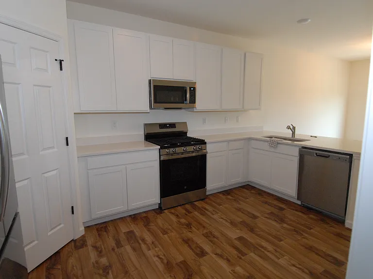 297 Osprey Ct — Photo 8