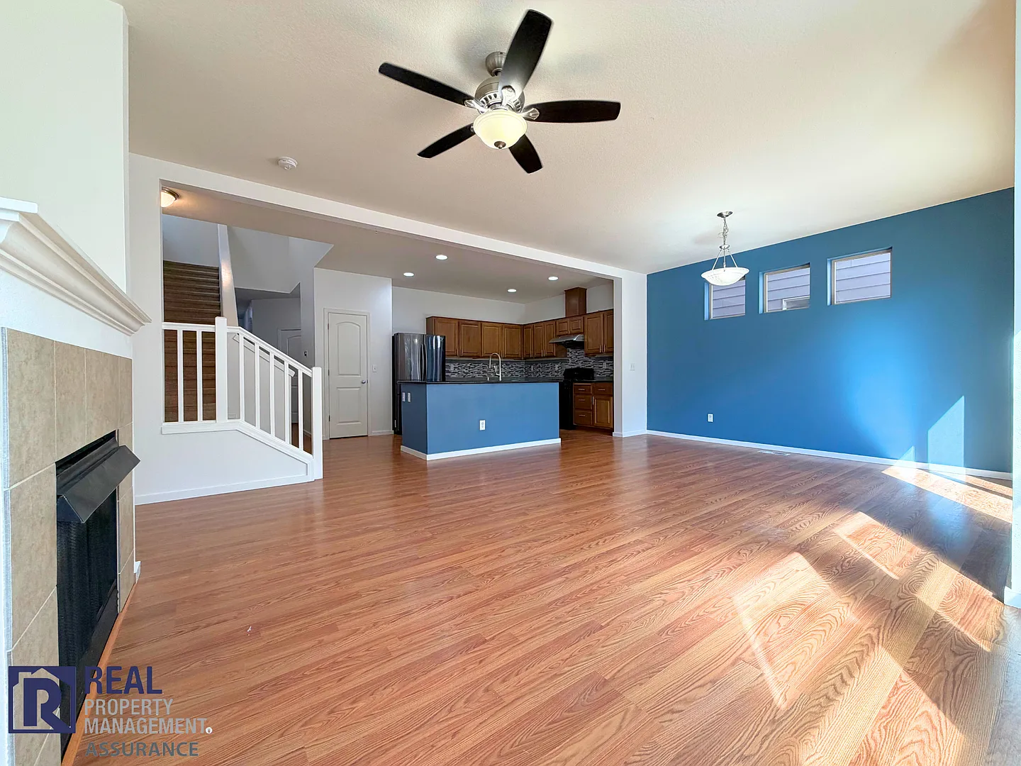 Spacious 3-Bed Beaverton Home with Fenced Yard & 2-Car Garage — Photo 4