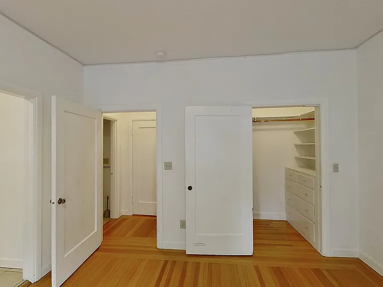 2644 Dwight Way — Photo 7