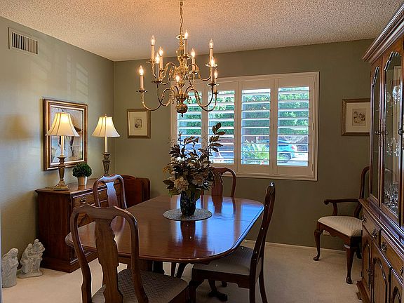 Dining Rm - Custom Shutters