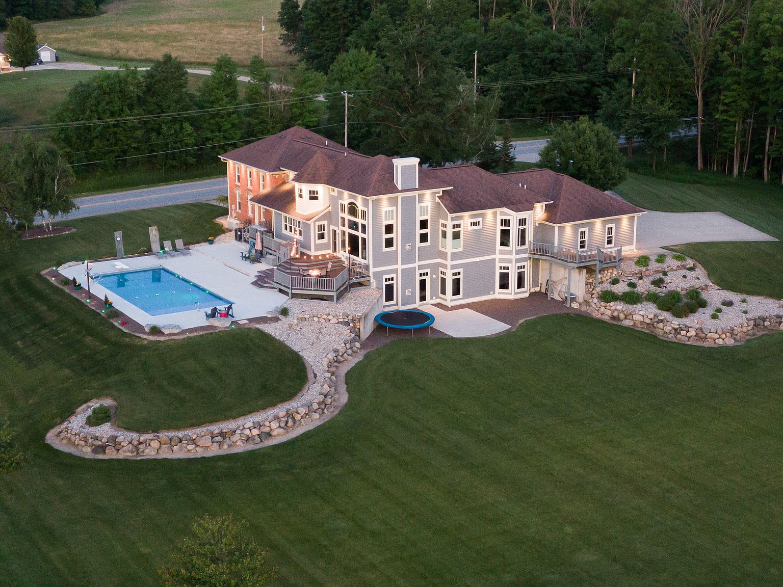 3741 64th Ave, Zeeland, MI 49464 | Zillow