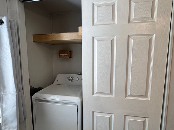 4th image of 75 E Piedmont Ave #75