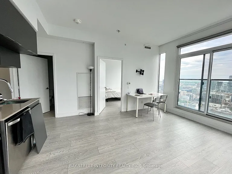 181 Dundas St E #3610 — Photo 5