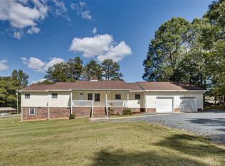 4737 Huntingwood Rd, Ramseur, NC 27316