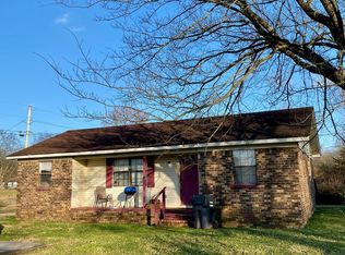 2110 Mullins Hill St, Leighton, AL 35646