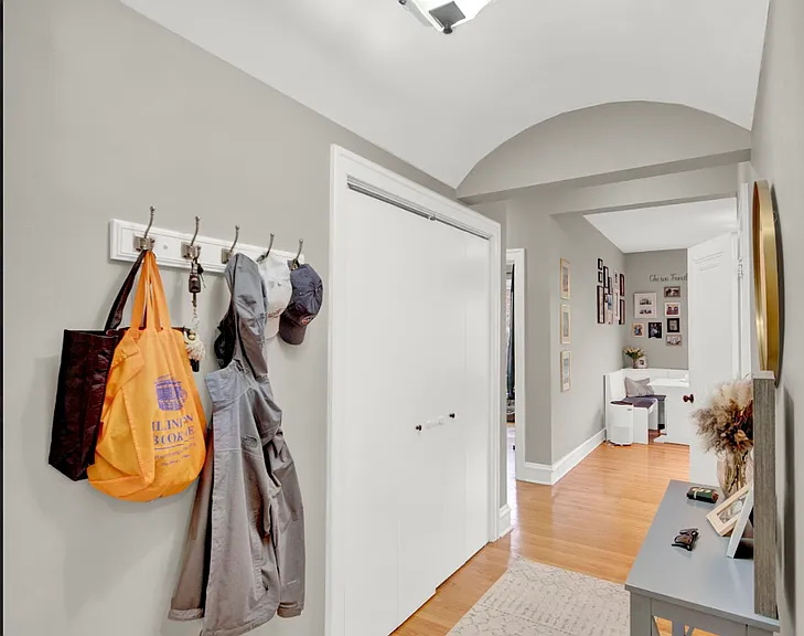 650 W Wellington Ave — Photo 31