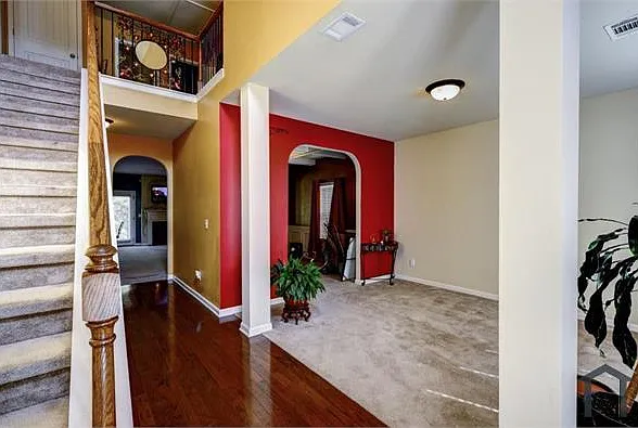 178 Gloster Park Ct — Photo 2